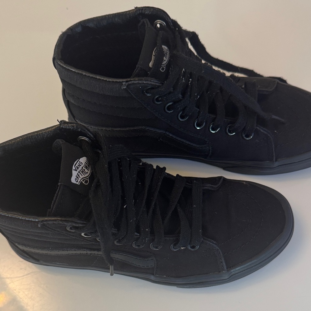Kids Black High-Top Sneakers Vans Men 4.5 Women: 6
